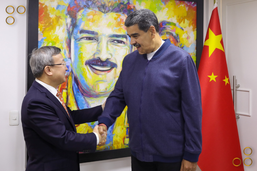 <strong>Presidente Maduro se reunió con delegación de Comercio internacional de China</strong>
