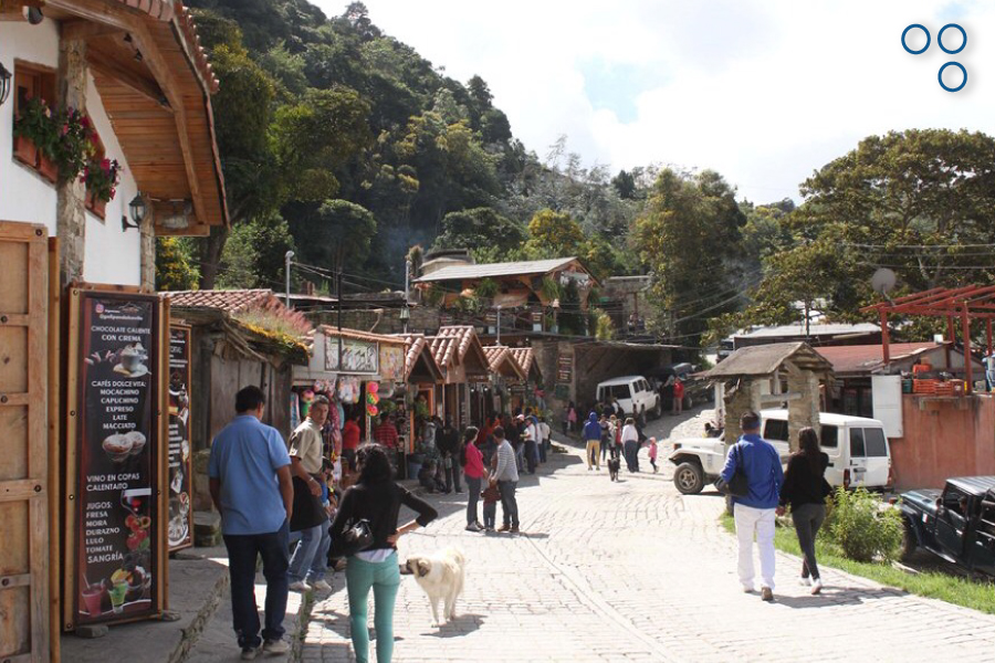 <strong>Ruta terrestre Galipán-Waraira se embellece para los turistas</strong>