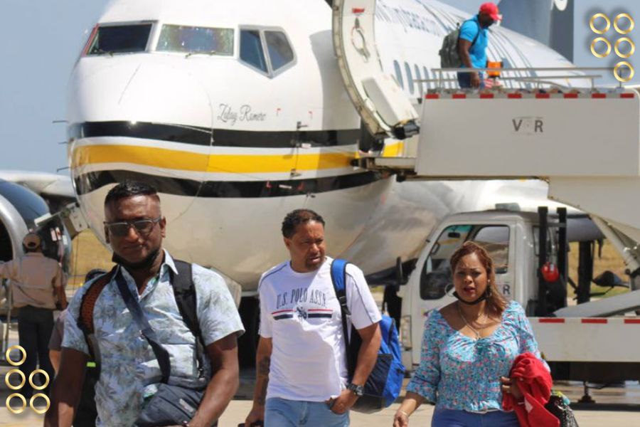 Arribaron a Venezuela 132 turistas de Trinidad y Tobago y 69 de Ecuador