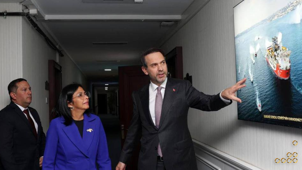 Vicepresidenta Rodríguez y ministro de Türkiye fortalecen proyectos energéticos