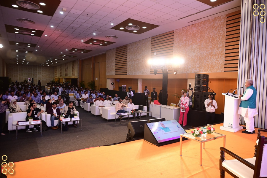 Embajadora Capaya Rodríguez presente en evento comercial en Noida