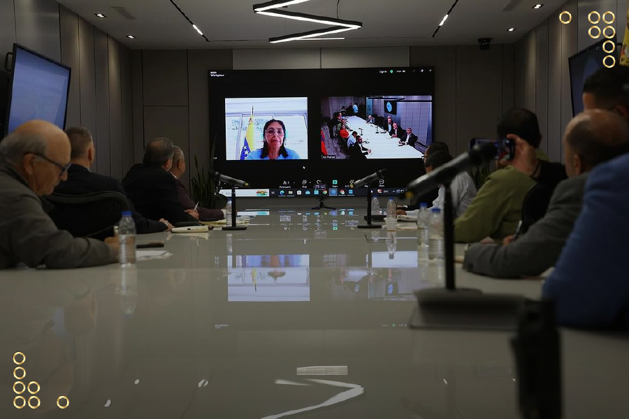 Vicepresidenta y cámaras empresariales refuerzan crecimiento económico