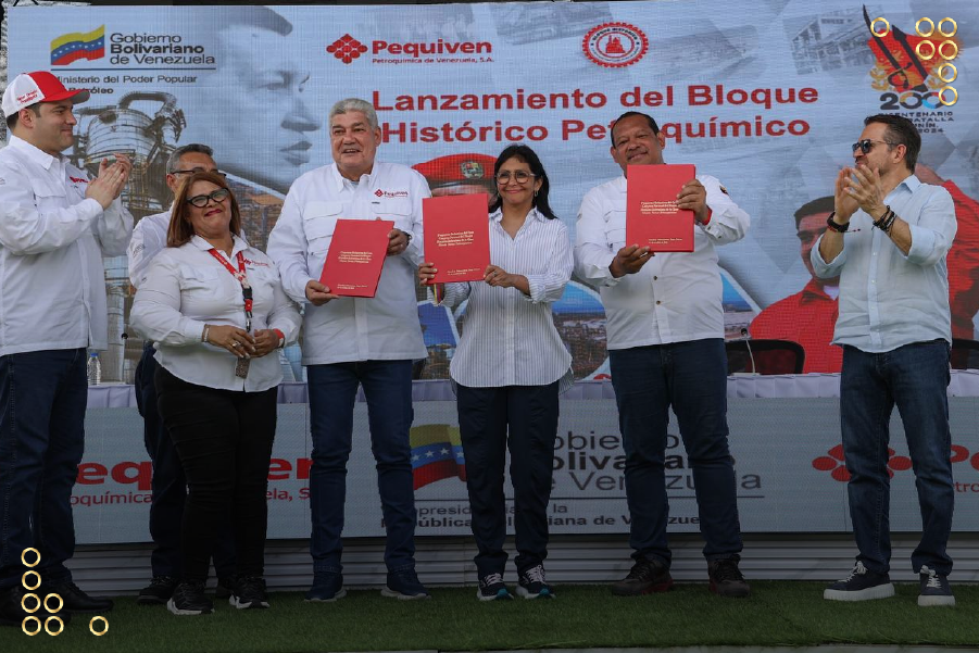 Ministra Delcy Rodríguez anuncia inversiones para el impulso de la industria petroquímica