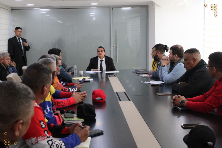 Ministro de Industria Alex Saab impulsa integración tecnológica y apoyo integral al sector motocicletas del país