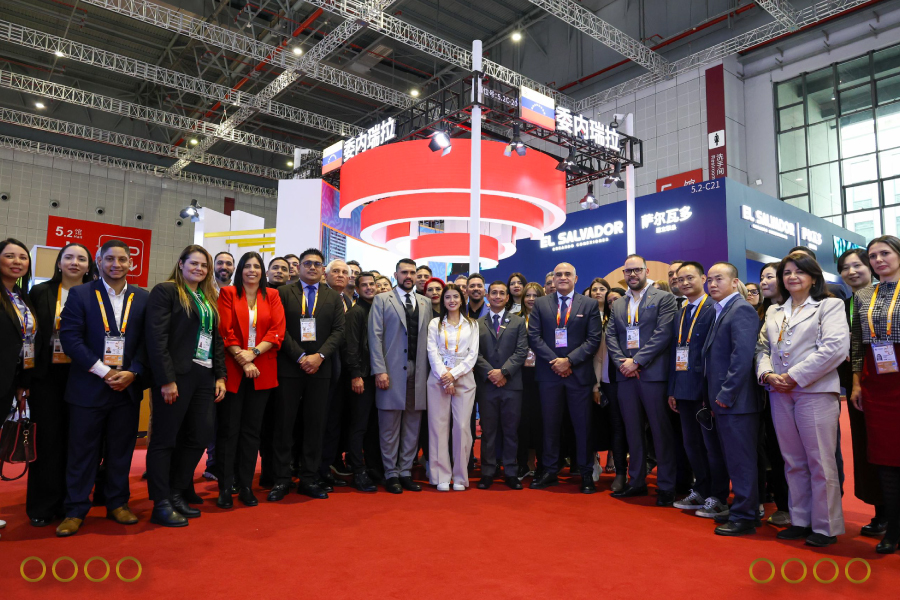 Empresas venezolanas públicas y privadas muestran su Oferta Exportable en el CIIE 2024
