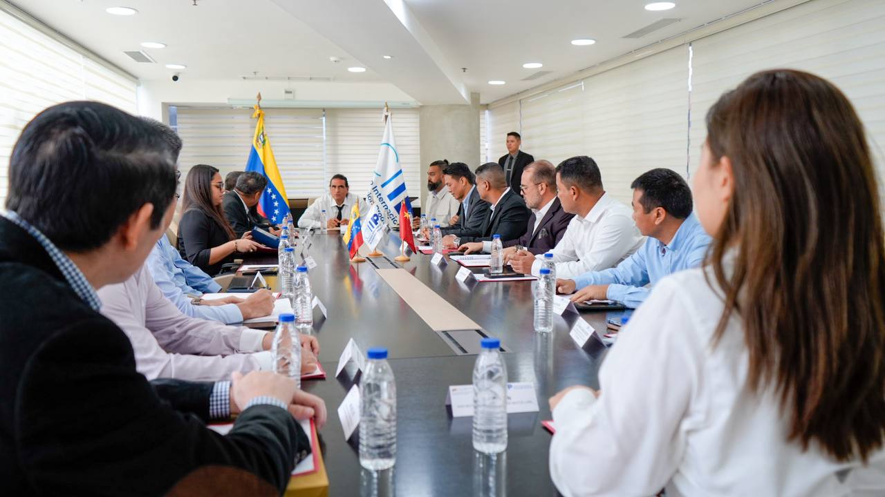 Venezuela fortalece su proyección internacional junto a China