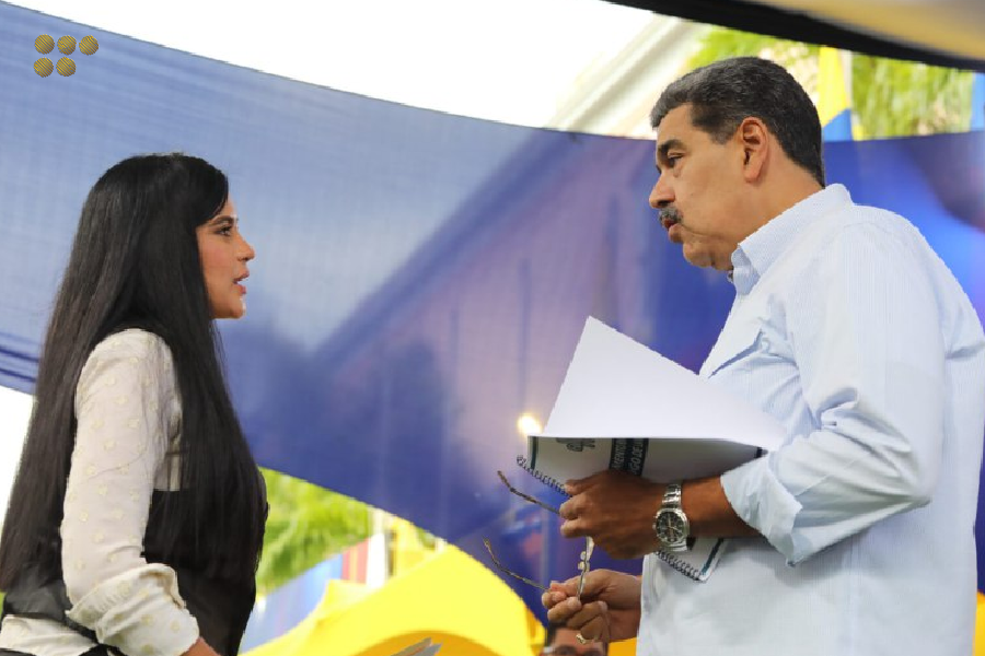 Jefe de Estado recibe propuesta del Código de la Familia para la construcción de una nueva sociedad