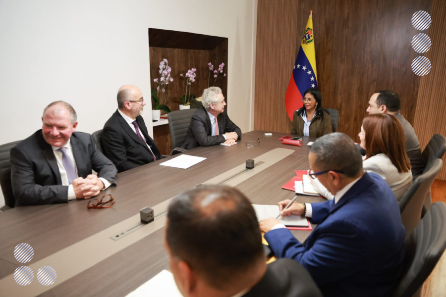 Venezuela robustecerá sector hidrocarburos mediante alianzas con empresa petrolera francesa Maurel & Prom
